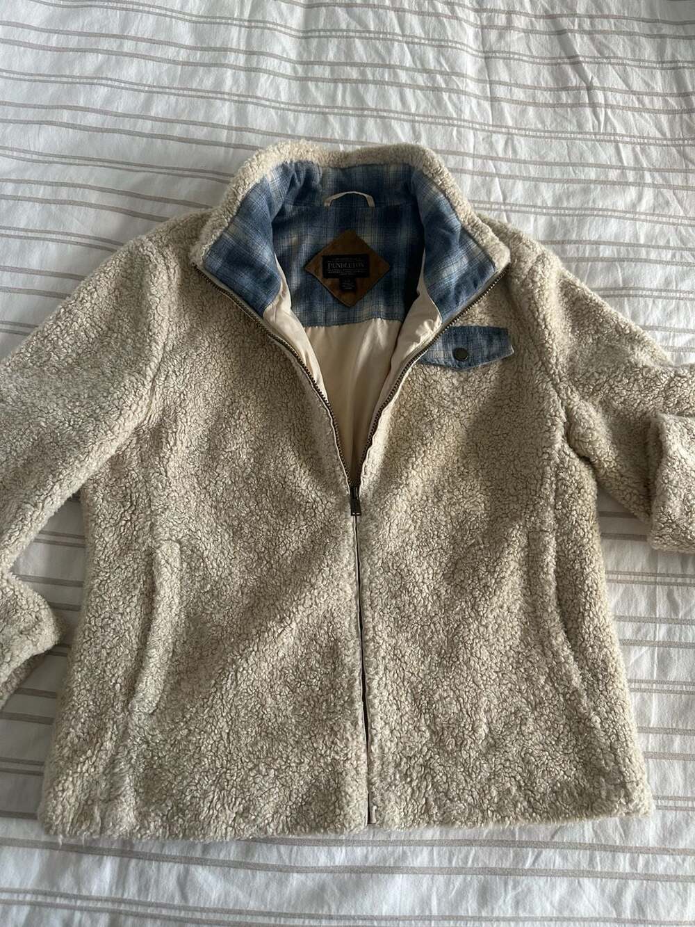Pendleton Women's Cream Fuzzy Sherpa Full Zip Jacket with Plaid Collar Large